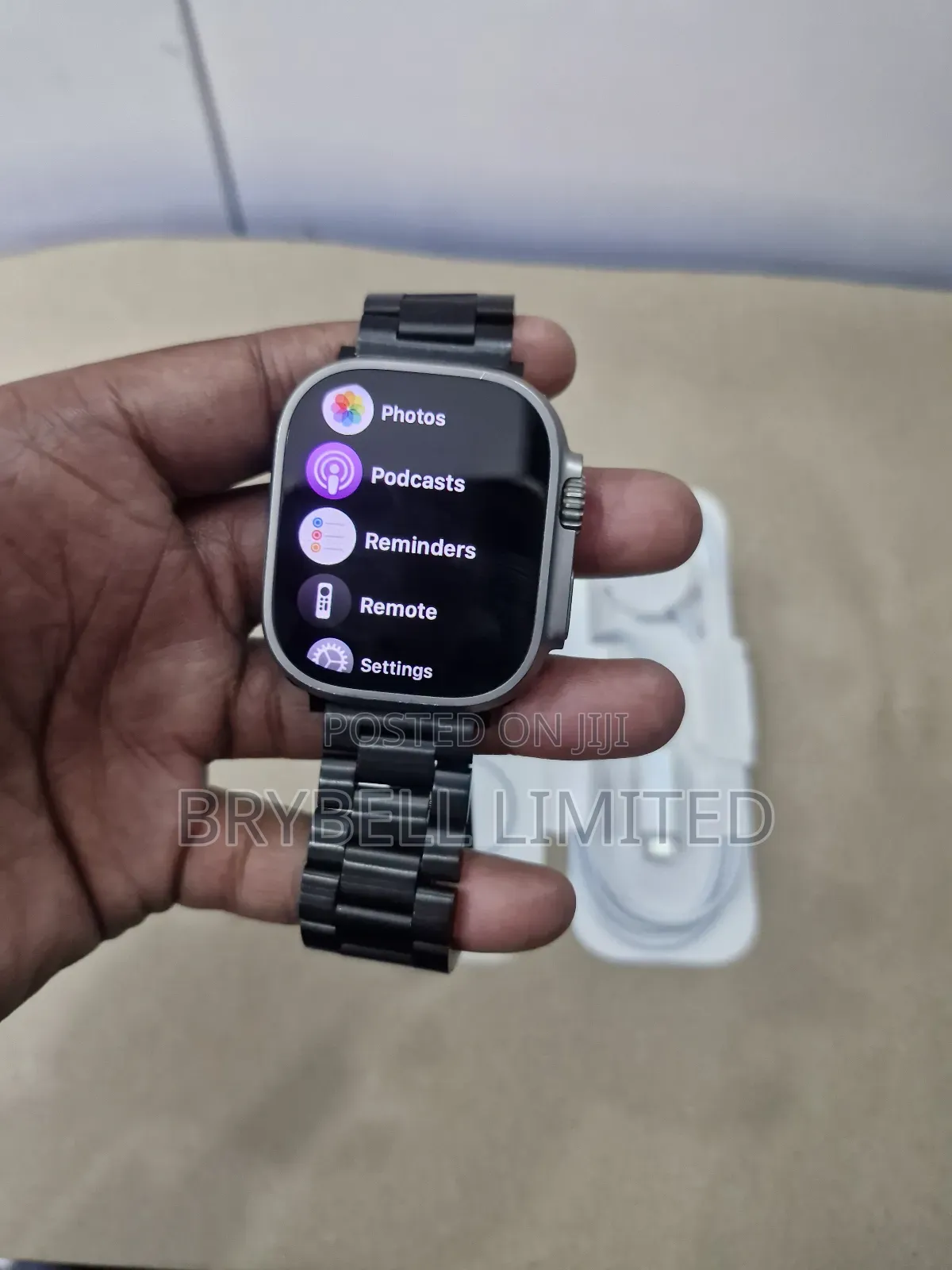 Apple Watch Ultra 2 49mm, Super Mint as New on Offer