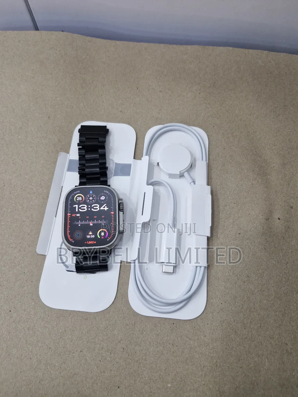 Apple Watch Ultra 2 49mm, Super Mint as New on Offer