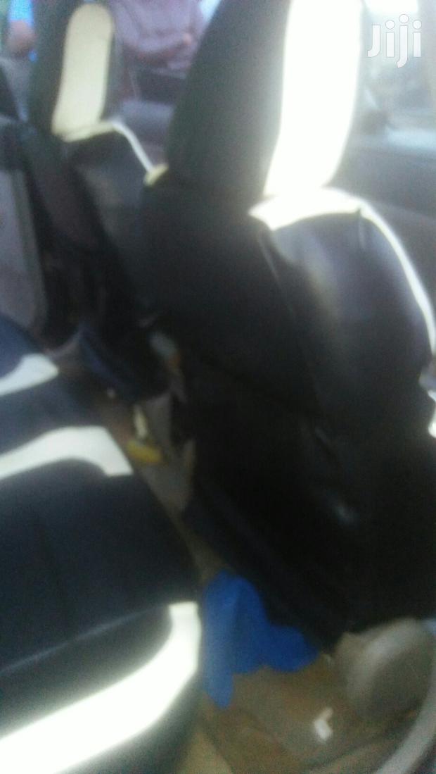 Black/White Car Seat Covers - thumbnail 3