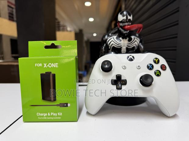 Xbox One Pad and Battery Pack Combo - thumbnail 3