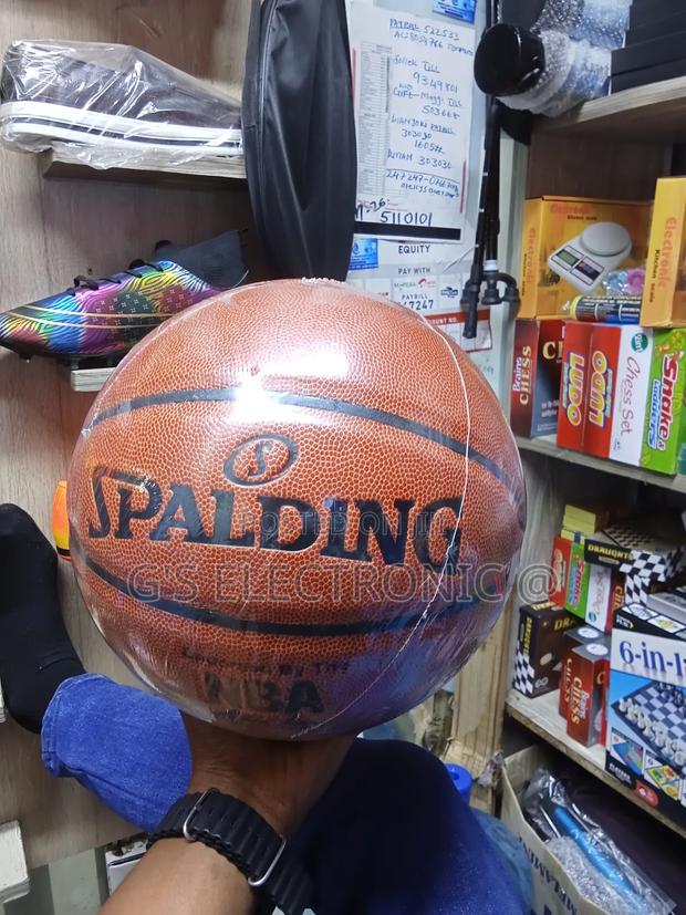 Spalding Basketball Size 7 - thumbnail 2