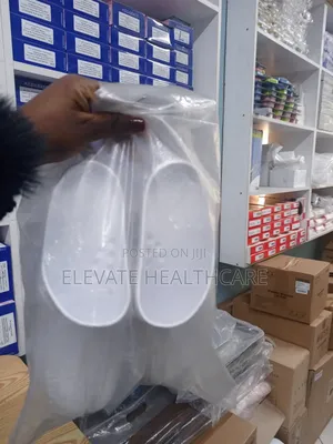Theatre Clogs