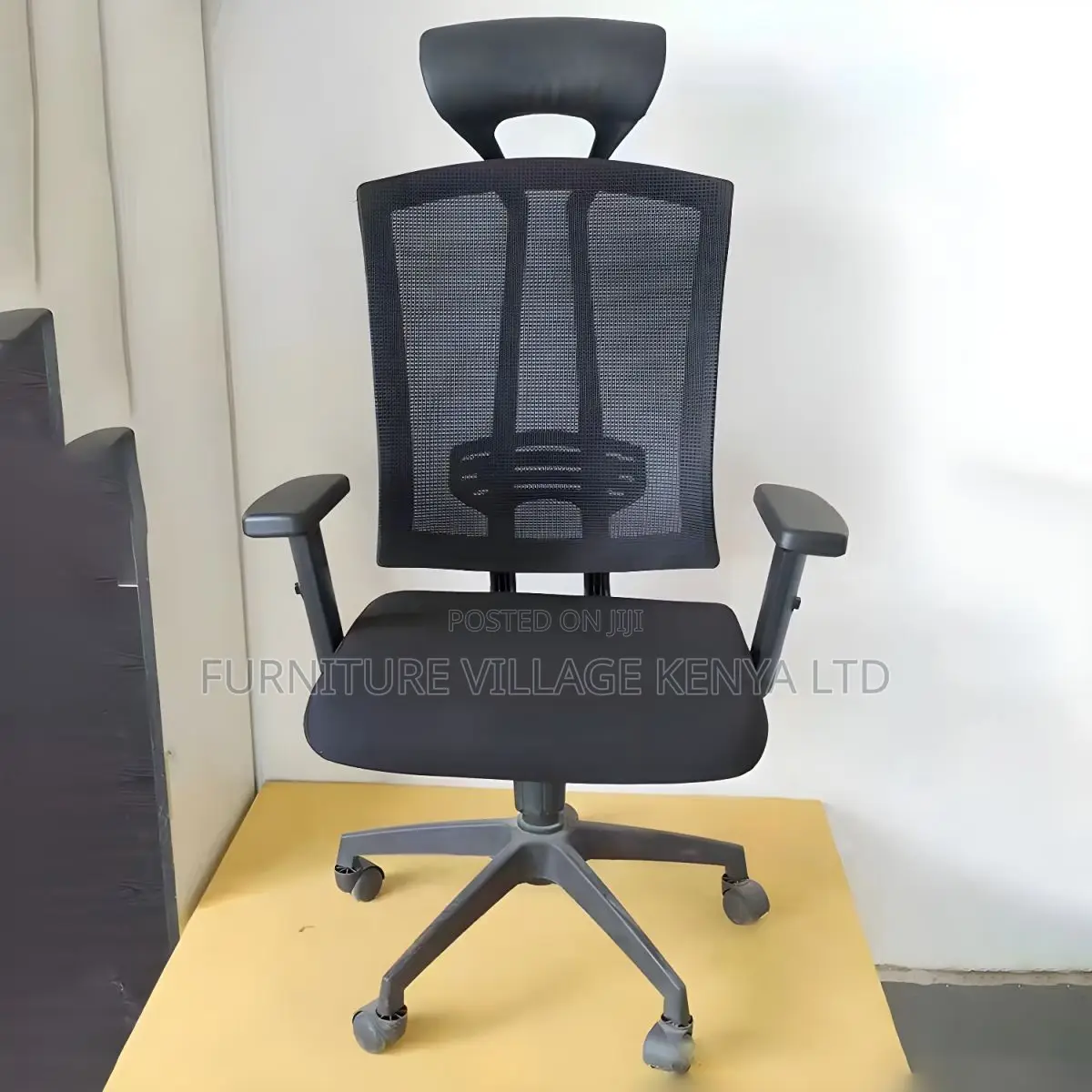 Office Chair:Executive Fabric Orthopedic Office Chair