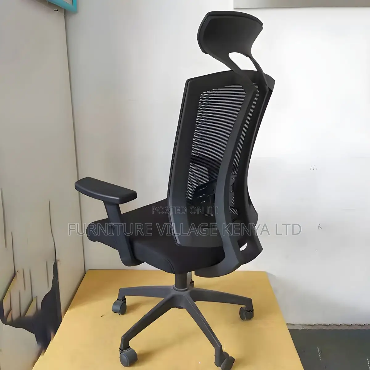 Office Chair:Executive Fabric Orthopedic Office Chair