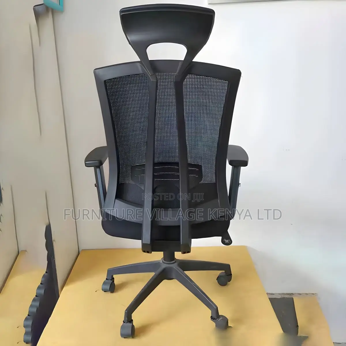 Office Chair:Executive Fabric Orthopedic Office Chair
