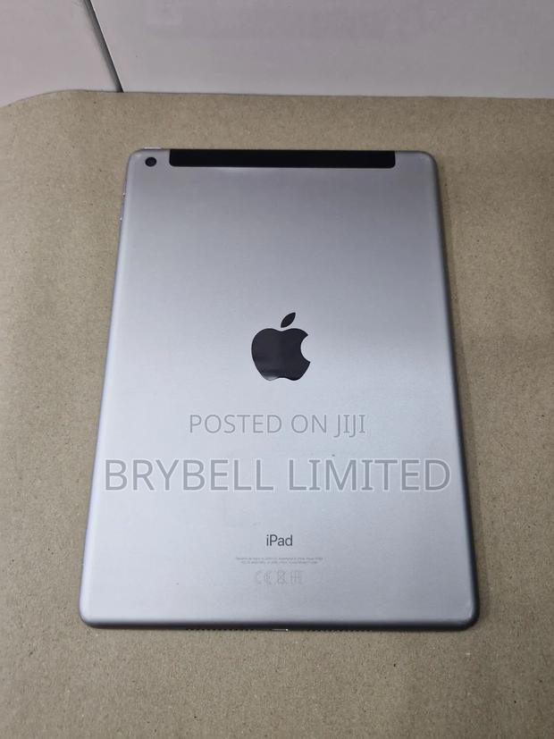 Apple iPad 9.7 128 GB Gray - main view