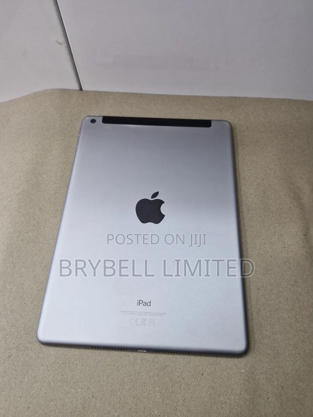 Apple iPad 9.7 128 GB Gray - thumbnail 6