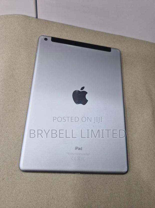 Apple iPad 9.7 128 GB Gray - thumbnail 4