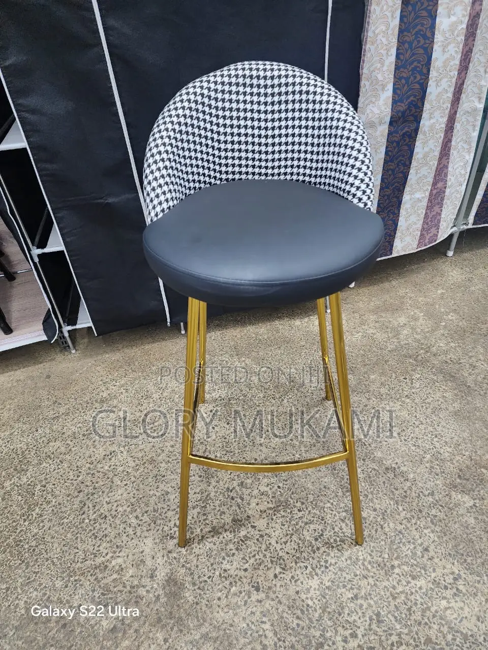Classic Counter Chair