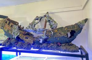 Large Shipwreck Aquarium Ornament–Aquarium Game-Changer! - thumbnail 2