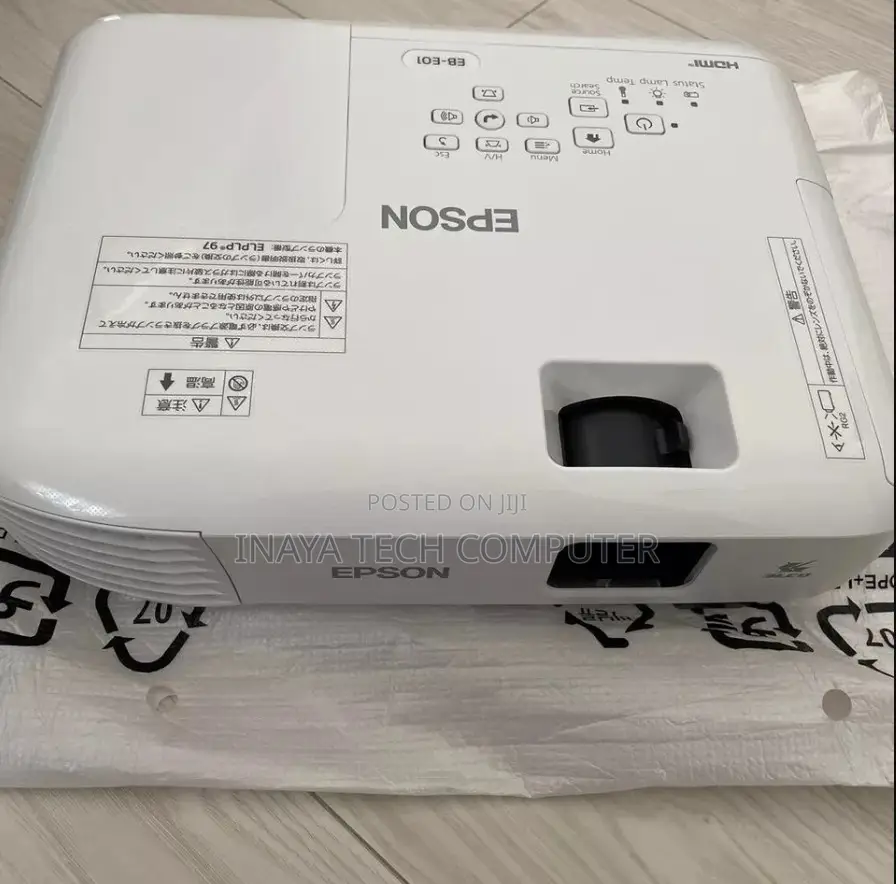 Epson Eb-E01 3lcd Business Projector