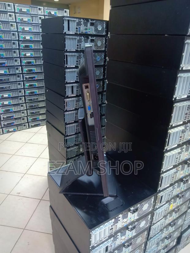 Dell 22" Edge to Edge Monitor - thumbnail 3