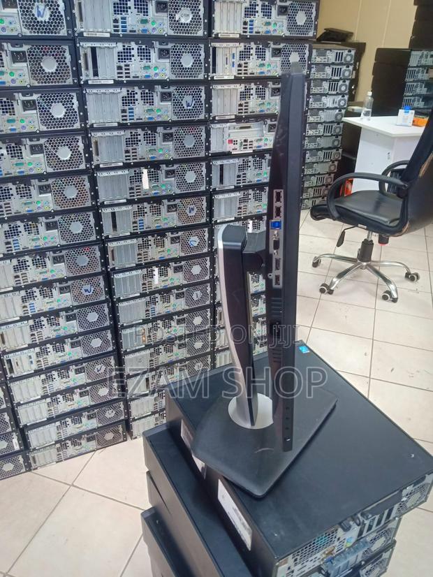 Dell 22" Edge to Edge Monitor - thumbnail 5