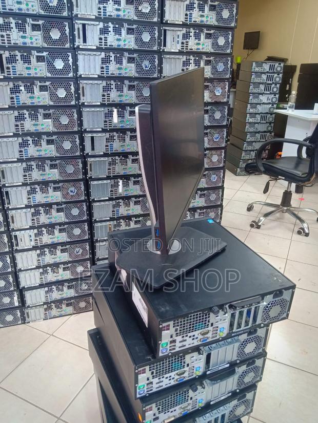 Dell 22" Edge to Edge Monitor - thumbnail 6