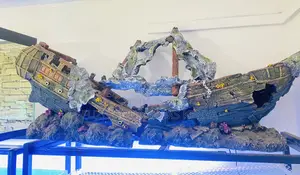 Bring the Ocean to Your Tank With This 1-Meter Shipwreck