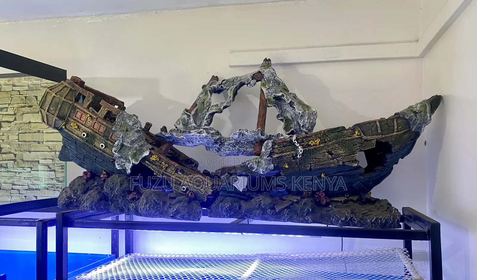 Deluxe Shipwreck for Aquariums – Mystical Majestic