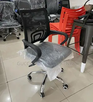 Office Chair:Office Staff Chair for Boardroom and Study