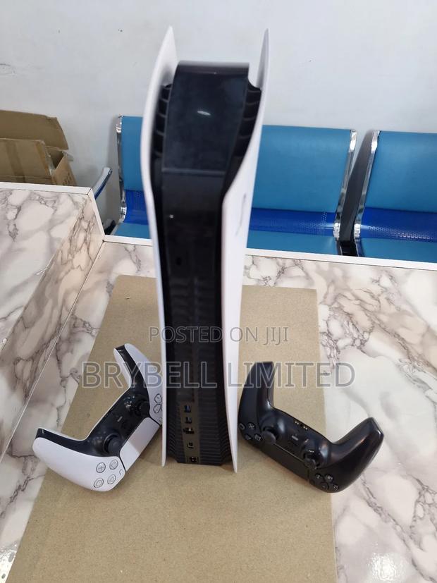 Playstation 5 Digital Edition With 2 Controllers ,5 Games - thumbnail 7