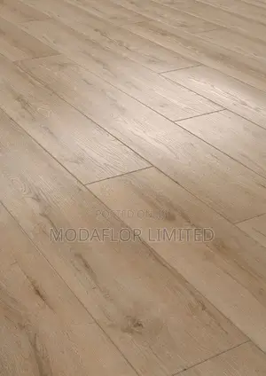 Wood Looks, Wallet-Friendly Laminate Flooring