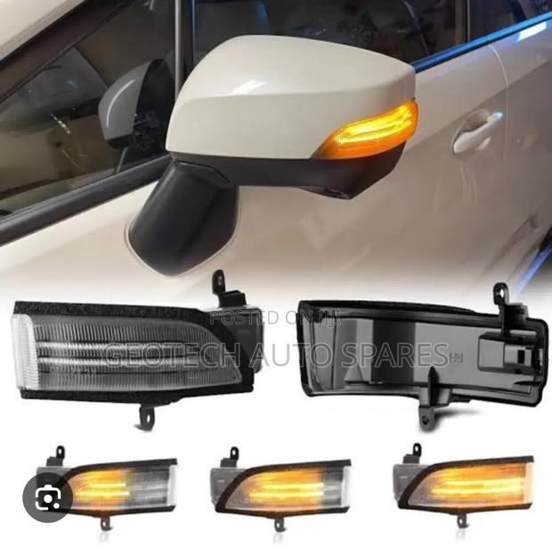 Subaru Forester Sidemirror Indicators Available - main view