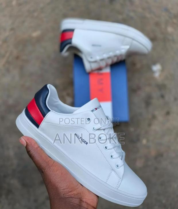 Tommy Hilfiger 
40-45 
 at 3500 - thumbnail 2