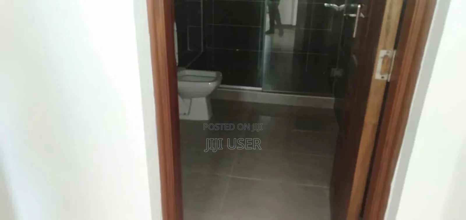 2bdrm Apartment in Brookside Drive, Westlands for rent