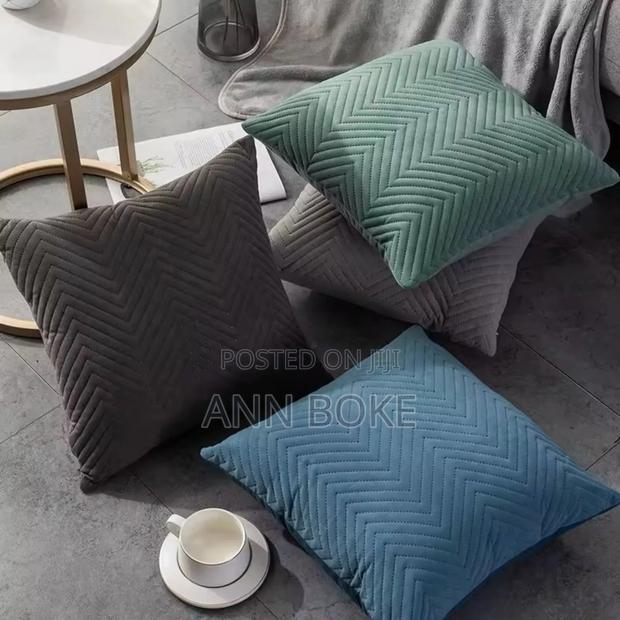 Velvet Covers PLS Pillows - thumbnail 3