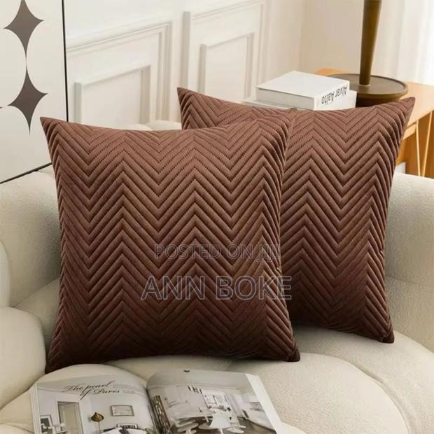 Velvet Covers PLS Pillows - thumbnail 5