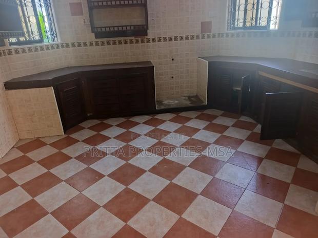 4bdrm Apartment in Affluent Nyali for rent - thumbnail 6