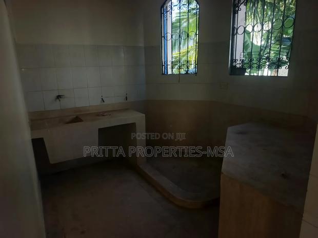 4bdrm Apartment in Affluent Nyali for rent - thumbnail 8