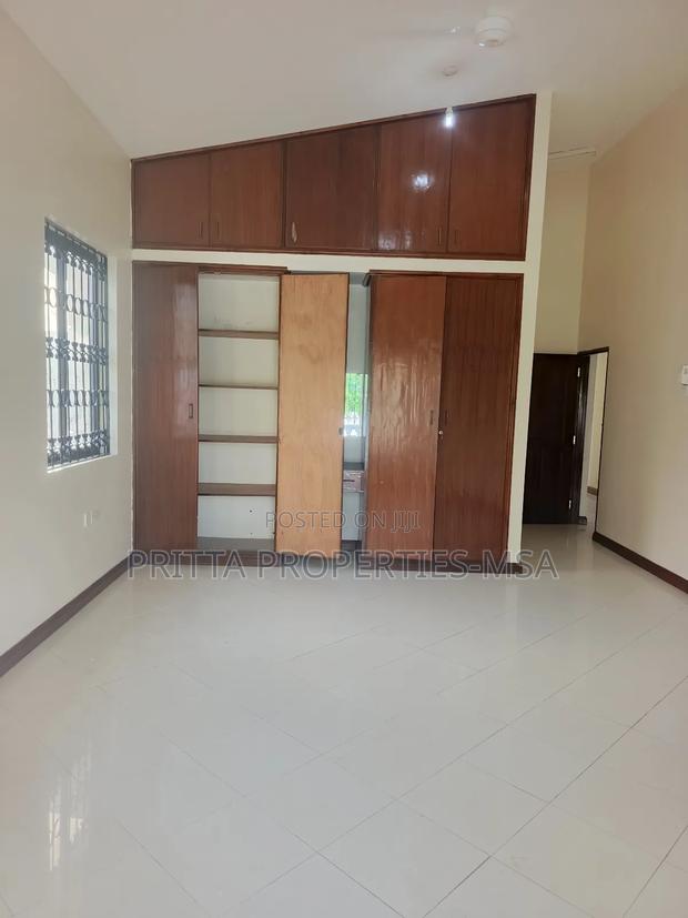 4bdrm Apartment in Affluent Nyali for rent - thumbnail 17
