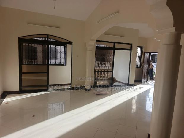 4bdrm Apartment in Affluent Nyali for rent - thumbnail 20