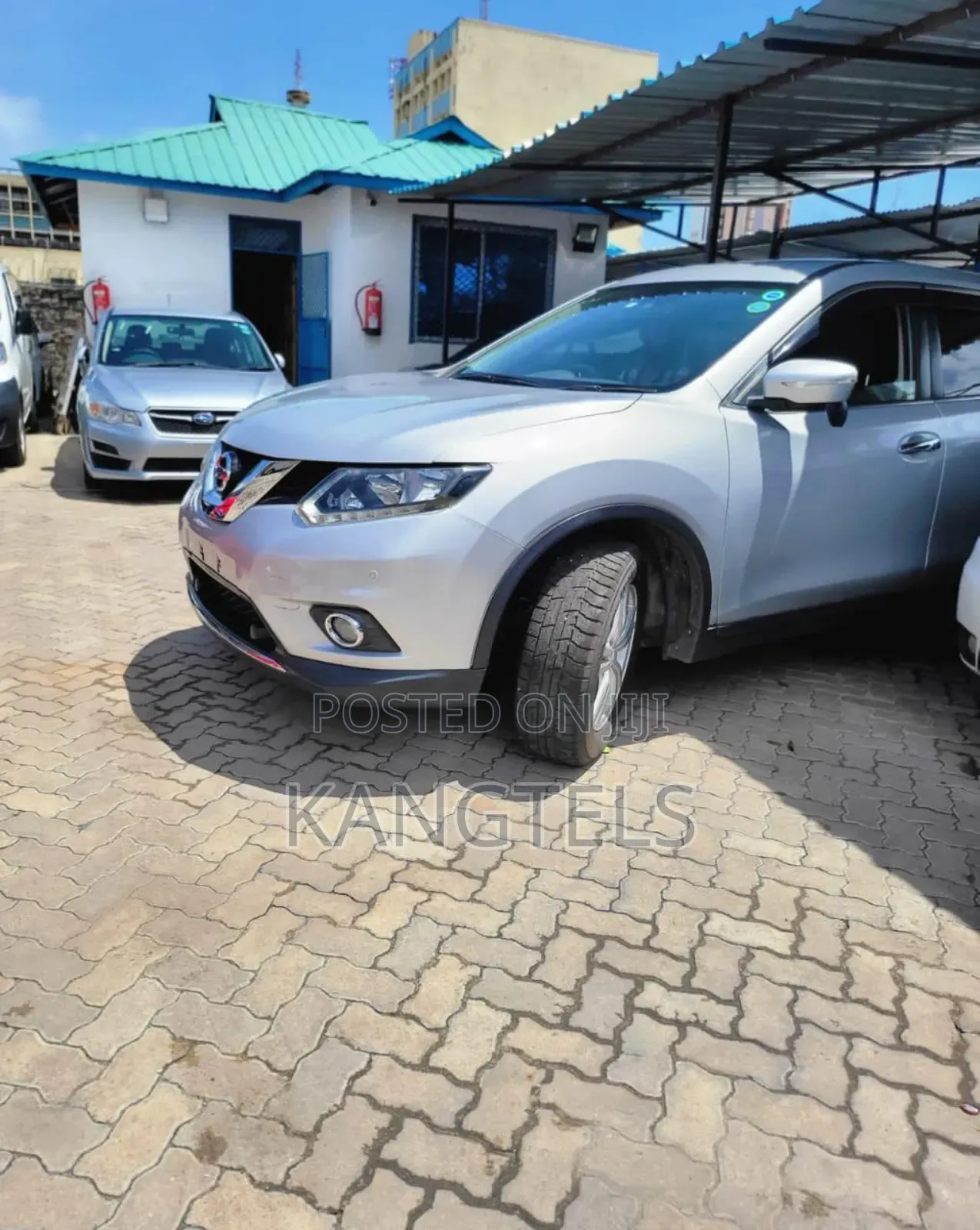 Nissan X-Trail 2.0 Petrol FWD 2016 Silver