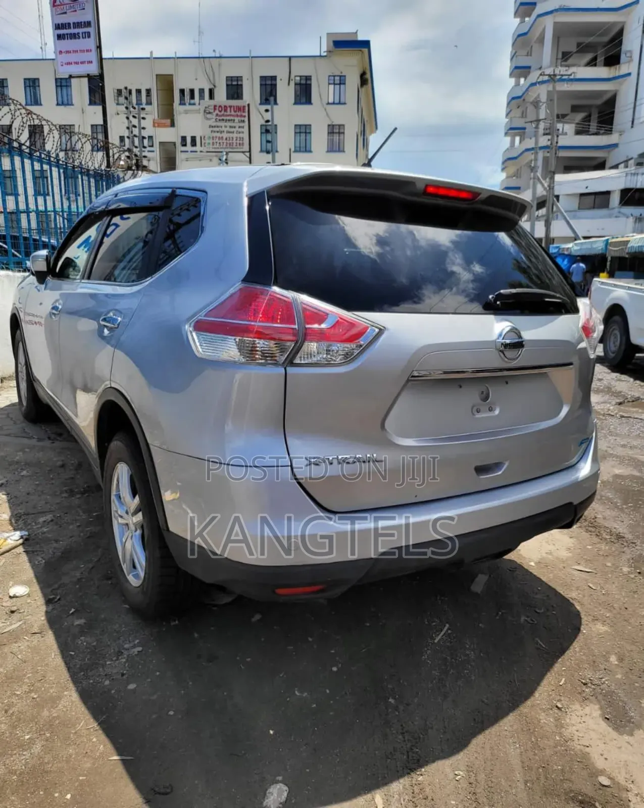 Nissan X-Trail 2.0 Petrol FWD 2016 Silver
