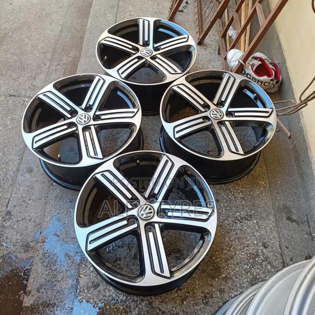 Size 18 Inches Vw Germany Original Rims Set - main view