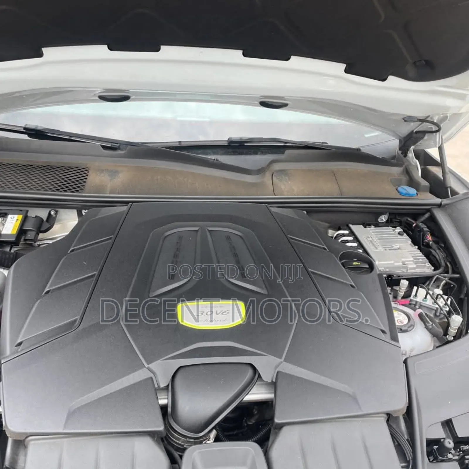 Porsche Cayenne Turbo AWD 2019 White