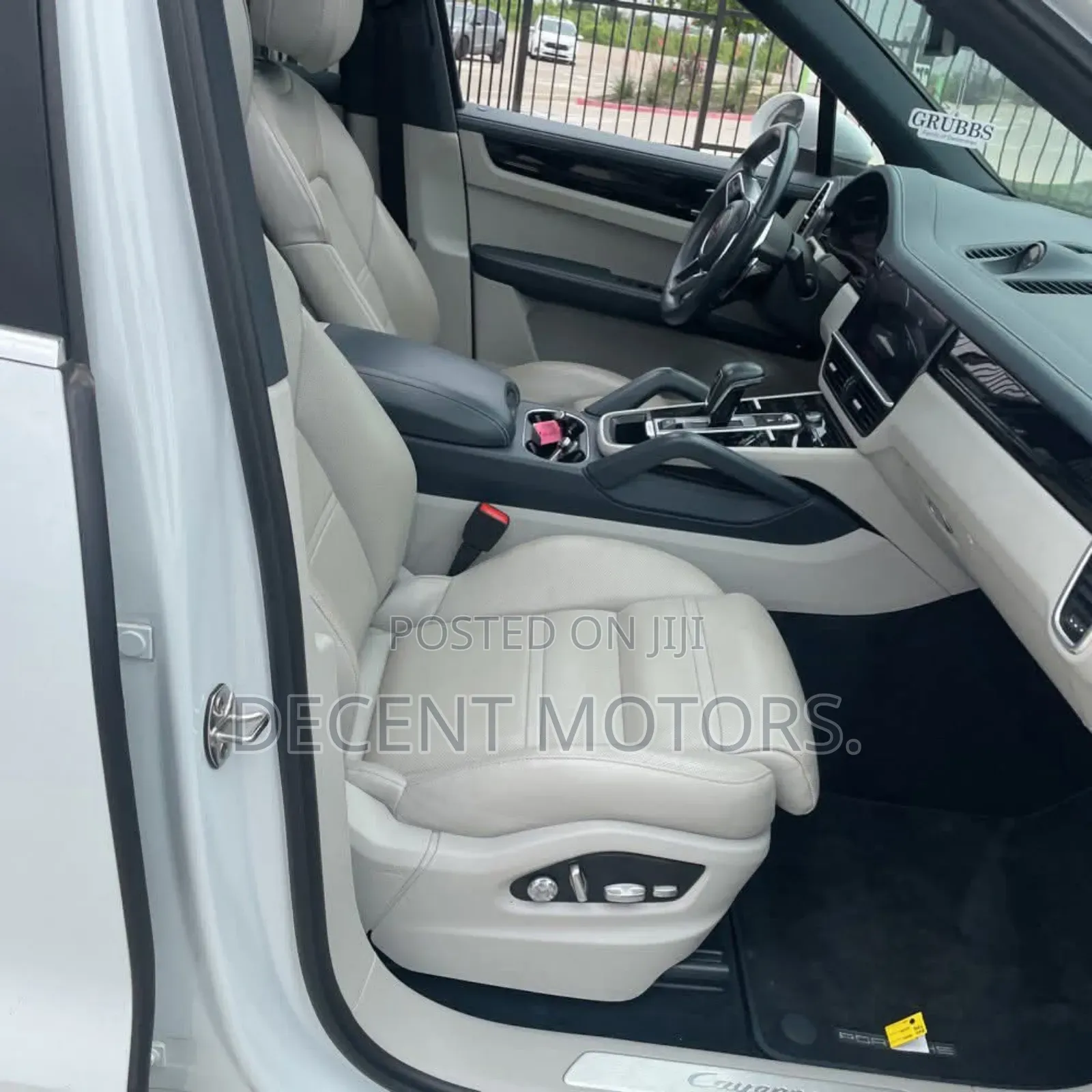 Porsche Cayenne Turbo AWD 2019 White