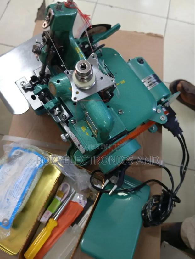 Overlock Machine Durable - main view