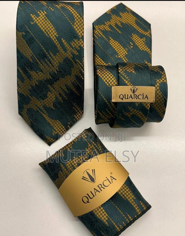 Emelard Green Rough Executive Tie Sets - main view