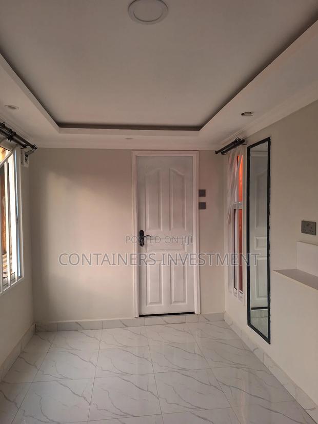 20ft Container Studio House- Classic Container Air BNBS - thumbnail 2