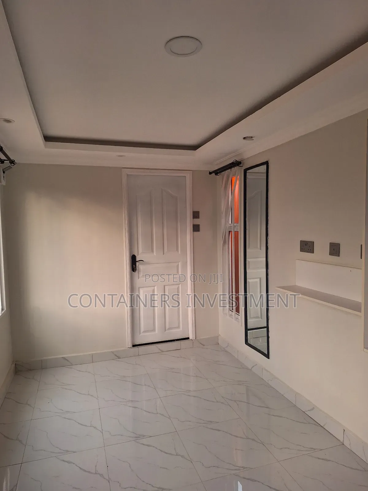 20ft Container Airbnb / 20ft Container Studio With Washroom