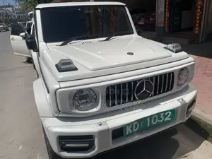 Mercedes-Benz G-Class 2021 White