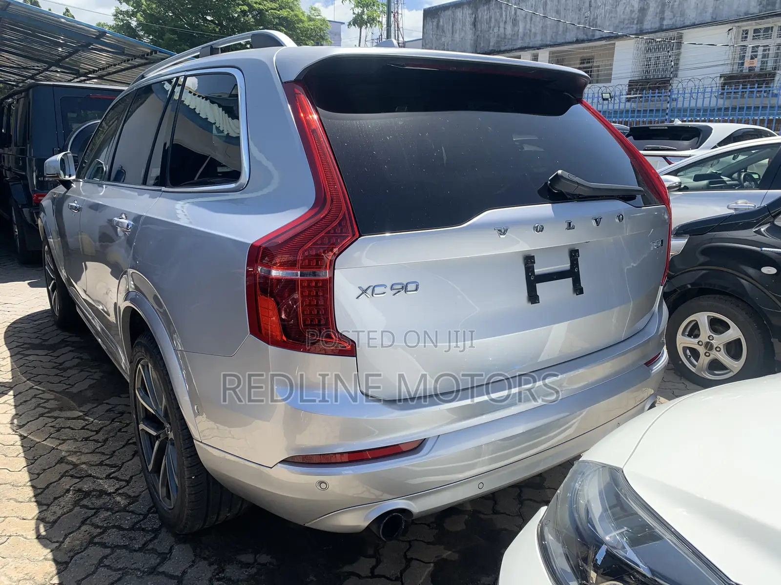 Volvo XC90 T5 Momentum AWD 2018 Silver