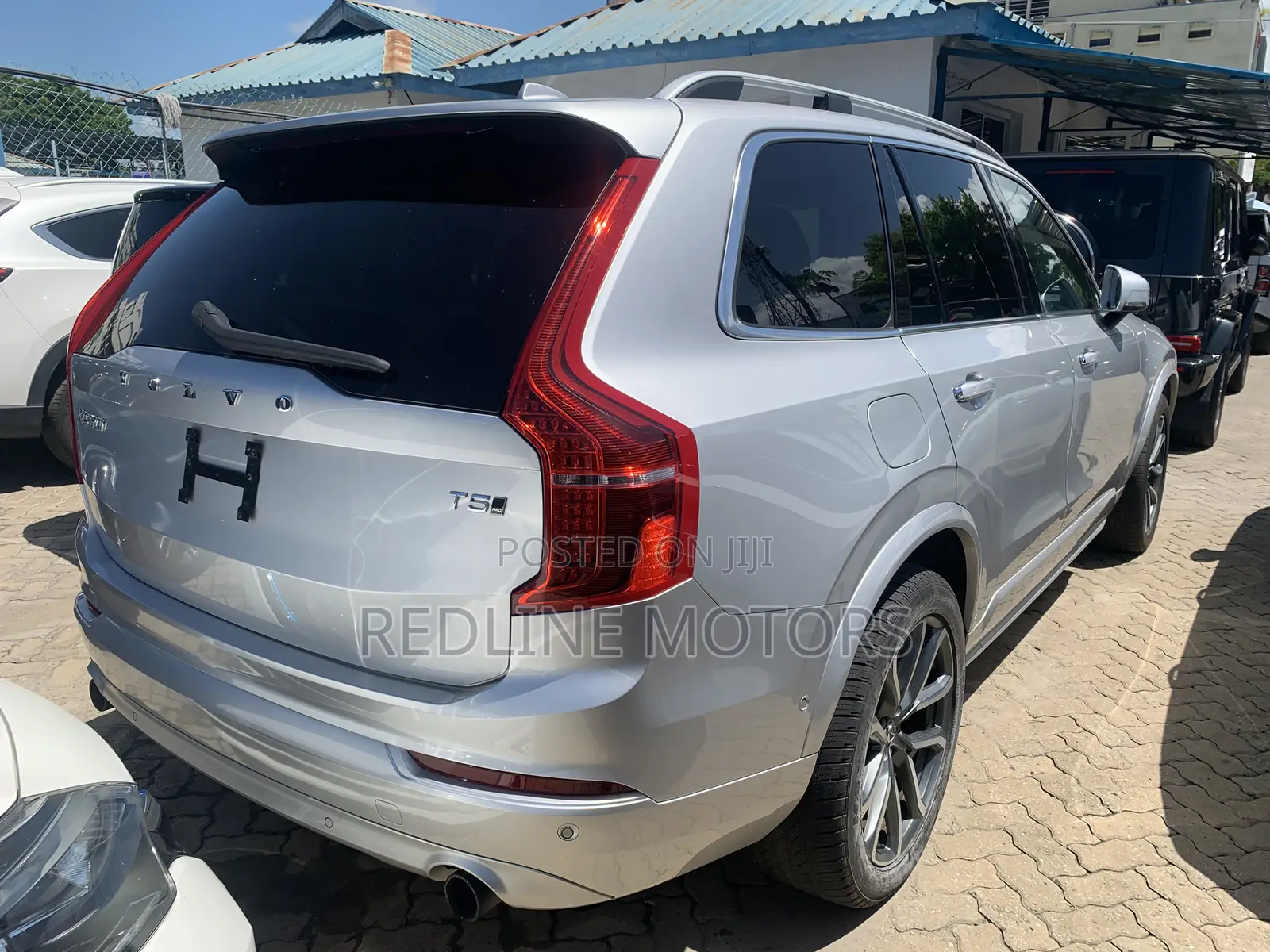 Volvo XC90 T5 Momentum AWD 2018 Silver