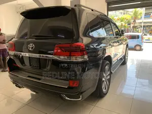 Toyota Land Cruiser 4.6 V8 ZX 2018 Matt Black