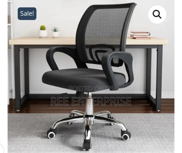 Sleek Modern Look Assembled Executive Office Chair
