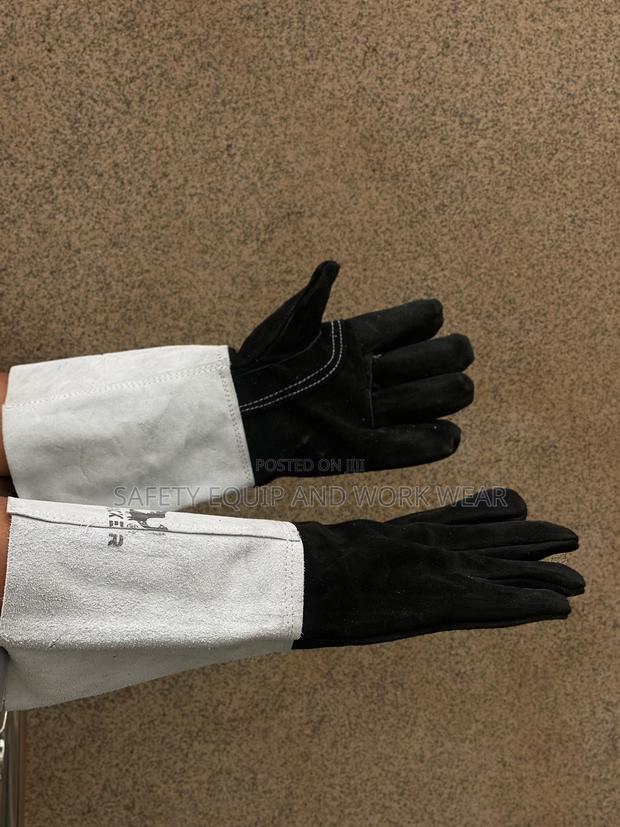Welding Gloves Designed Not To Burn