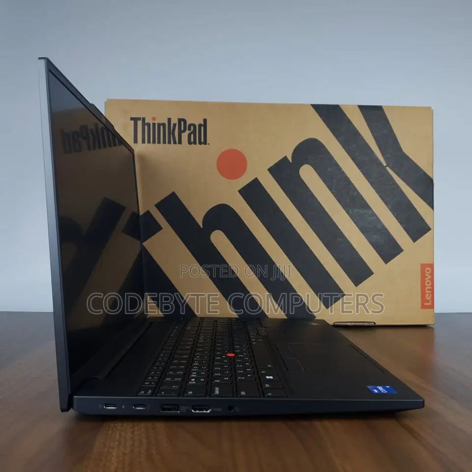 New Laptop Lenovo Thinkpad E16 G1 8GB Intel Core i5 SSD 512GB