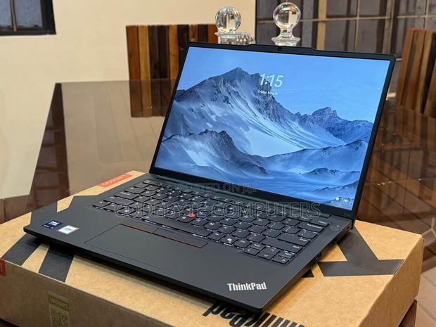 New Laptop Lenovo ThinkPad E14 G5 8GB Intel Core Ultra 5 SSD 512GB - main view