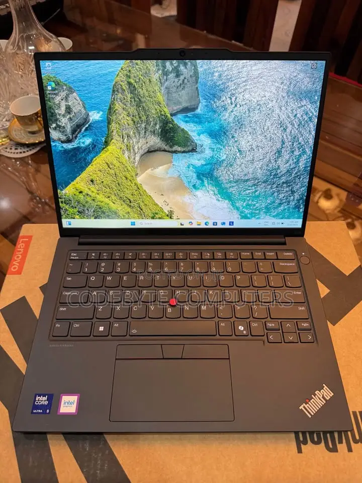 New Laptop Lenovo ThinkPad E14 G5 8GB Intel Core Ultra 5 SSD 512GB
